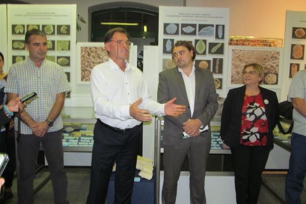 OTVORENA IZLOŽBA FOSILA FRUŠKE GORE AUTORA DR IVANA DULUĆA