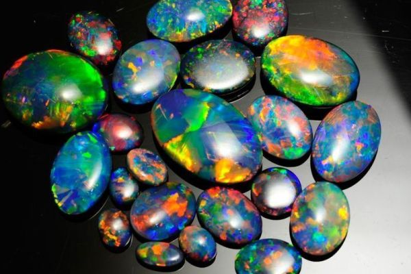 Poziv - Izložba minerala, kristala i nakita 22.10.2014.