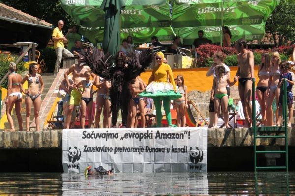 Velikim skokom u reke Dunav, Dravu i Muru, WWF proslavio Dan „еvropskog Amazona"