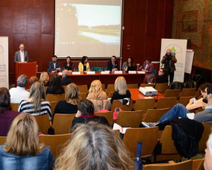 JAVNA RASPRAVA  Medium 