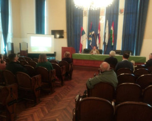 IMG 892a46e88ee7a4129d9e82391e271eb8 V